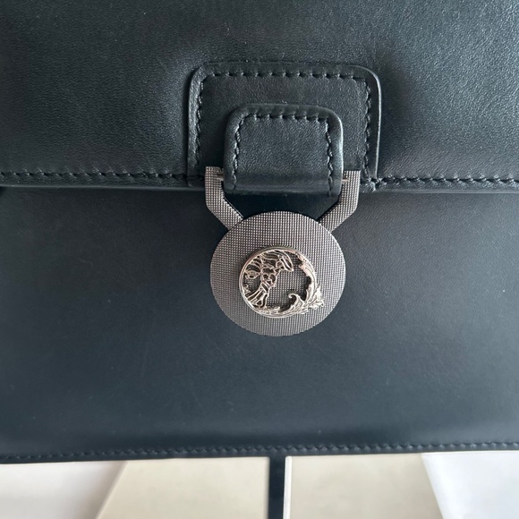 Versace Collecting Navy Genuine Leather Gold Chain Handbag Shoulder Bag - Picture 9 of 16